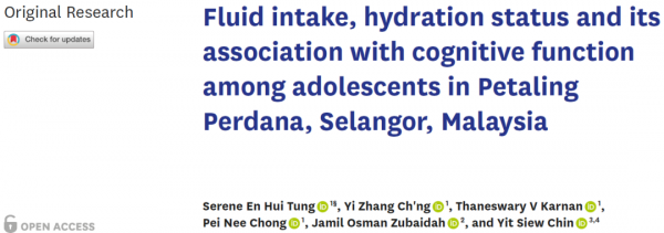 想要讓孩子更聰明，不僅需要喝充足的水，還需要喝對水