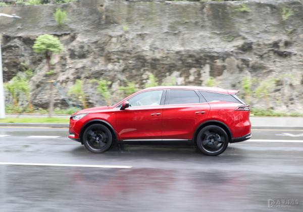 4.4s破百，帶刀片電池！2021款唐EV變化有多大？老車主都羨慕了