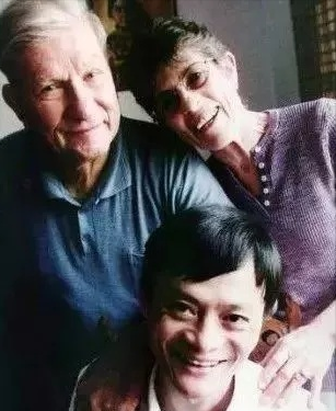 馬雲見了喊“爸爸”,簽證被拒七次要見的人,肯莫利對他有何幫助 馬雲見了喊“爸爸”,簽證被拒七次要見的人,肯莫利對他有何幫助