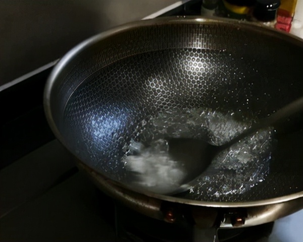 這樣做的紅燒豬腳太誘人了，手把手教你怎樣製作，看著就流口水