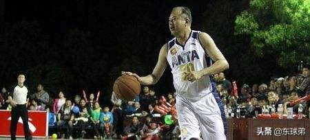 男籃奧運得分王，歪脖子機槍張勇軍安置體育局後級別年薪如何？