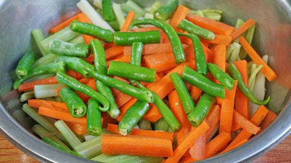 冬天別總吃大魚大肉，多吃6種綠葉菜，低熱量高營養，清淡解油膩