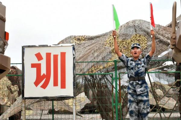 越熱越練!一切為了戰鬥 越熱越練!一切為了戰鬥