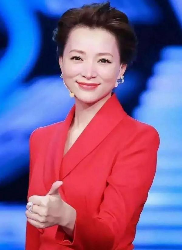 董卿高畫質寫真照來了