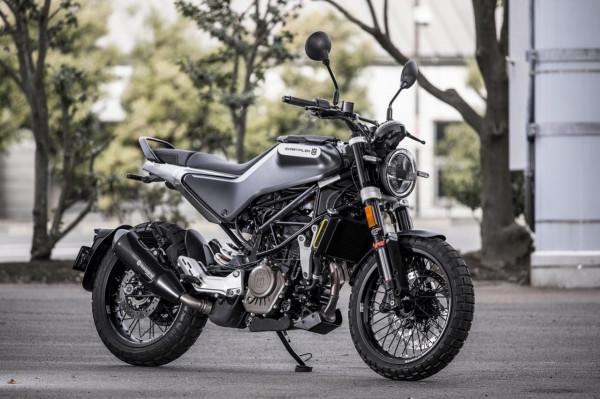 試駕測評胡思瓦納Svartpilen 125摩托車，輕鬆駕駛是它的一大魅力