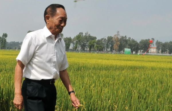 又一位老戲骨去世,回顧2021年去世的13位名人,最大98歲最小25歲 又一位老戲骨去世,回顧2021年去世的13位名人,最大98歲最小25歲