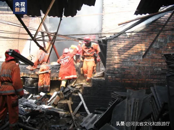 這張敬禮照,令人肅然起敬! 這張敬禮照,令人肅然起敬!