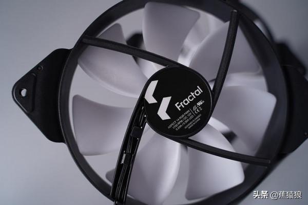 七彩虹 CVN B560I GAMING 搭 聯力 Q58 ITX 平臺 裝機展示 七彩虹 CVN B560I GAMING 搭 聯力 Q58 ITX 平臺 裝機展示