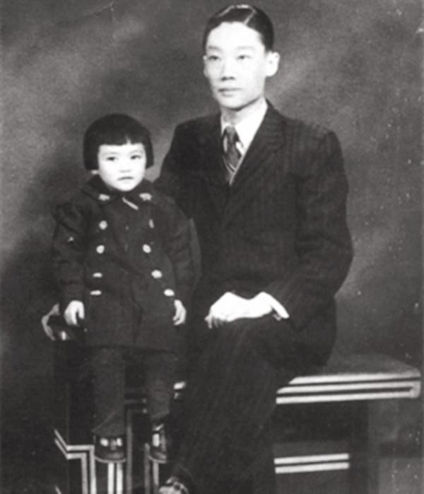 京劇青衣謝虹雯，一嫁英年早逝楊寶森，44歲二嫁張君秋相伴終生