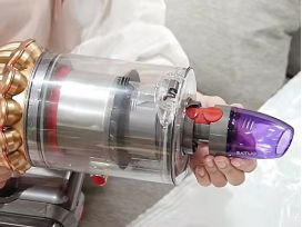 誰想出來的?用吸塵器收納衣櫃太絕了 誰想出來的?用吸塵器收納衣櫃太絕了