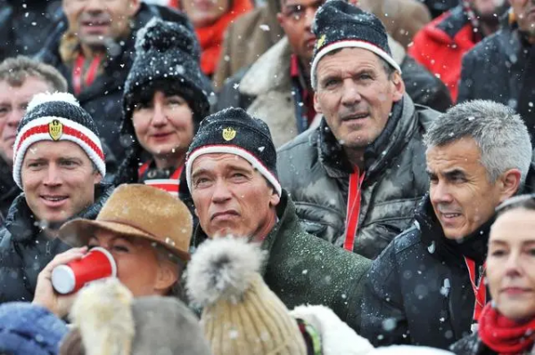 觀雪場.06丨世界最難高山滑雪道，能完整滑下來就是勝者