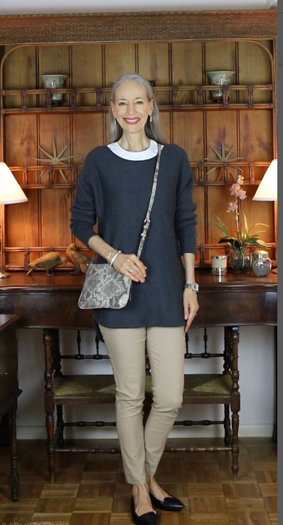 入秋之後建議少穿闊腿褲,跟這位奶奶學“九分小腳褲”搭配更時髦 入秋之後建議少穿闊腿褲,跟這位奶奶學“九分小腳褲”搭配更時髦