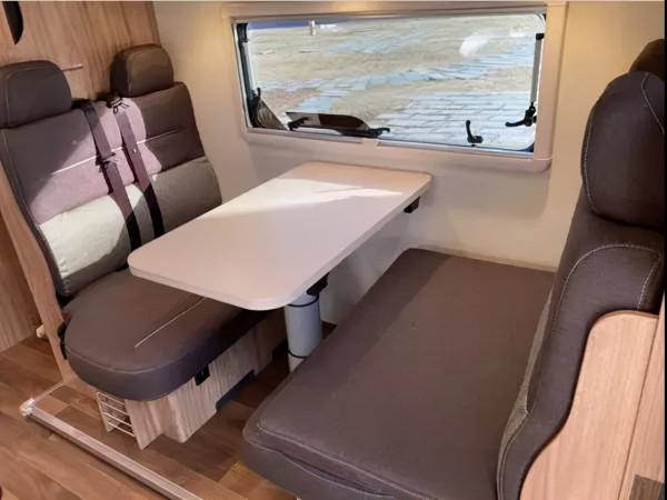 隆翠1號C638雙拓展旗艦版：銀白色車身科幻風拉滿 整合前沿黑科技