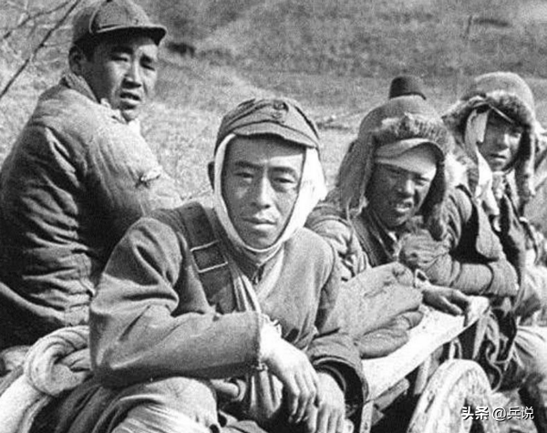 打仗親兄弟!55年授上校中校,哥哥當軍區司令,弟弟是空軍中將 打仗親兄弟!55年授上校中校,哥哥當軍區司令,弟弟是空軍中將