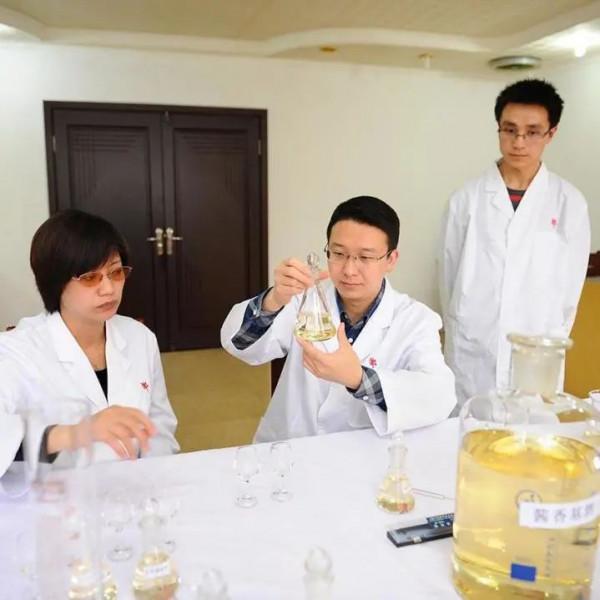 醬香第二、兩屆國家名酒,郎酒,值得收藏嗎? 醬香第二、兩屆國家名酒,郎酒,值得收藏嗎?