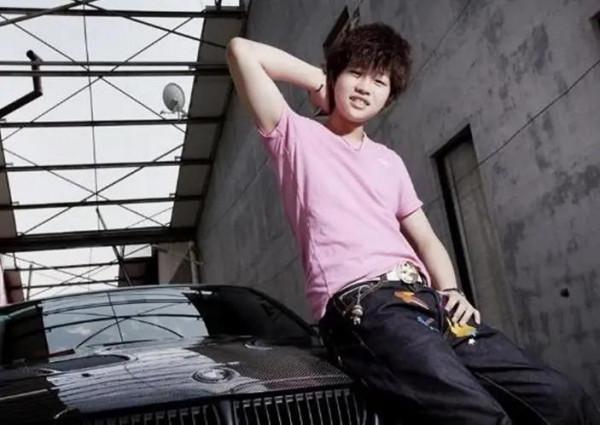 李雙江：兩個兒子命運大不同，一個人人喊打，一個低調優秀