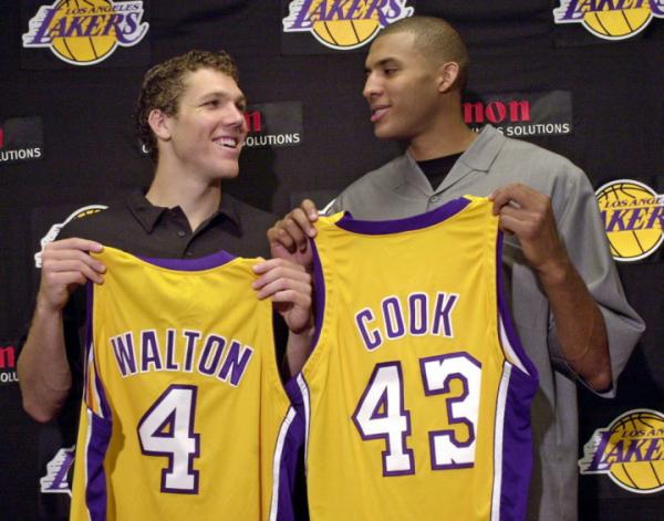 屠龍賽季 巔峰科比身邊的幫手都是誰? 屠龍賽季 巔峰科比身邊的幫手都是誰?