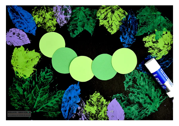 兒童畫教程｜認識繪畫中常用的形狀和線條《一條毛毛蟲》