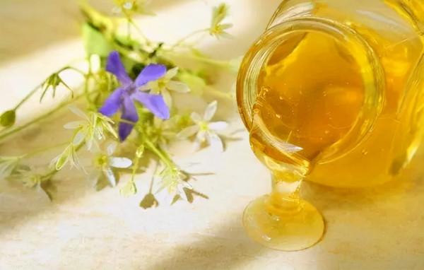 胃潰瘍吃什麼養胃？推薦9種適合胃潰瘍病人吃的養胃食物