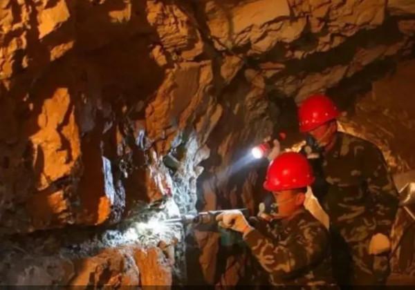 半軍半警的武警部隊到底是警還是軍? 半軍半警的武警部隊到底是警還是軍?