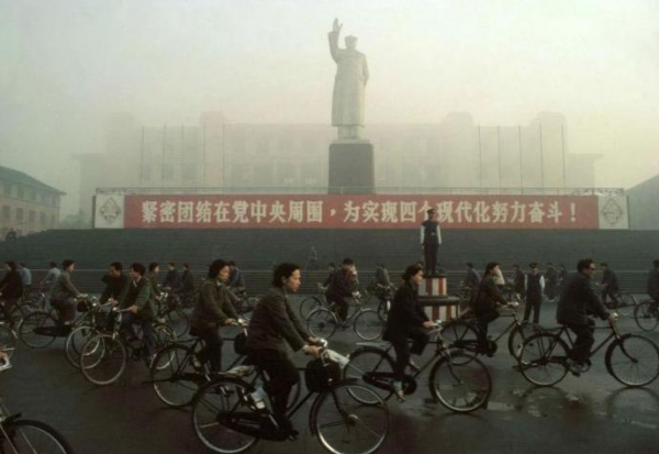 1988年，中央決定授予鄧公&OpenCurlyDoubleQuote;一級上將&rdquo;，他卻用行動致敬了毛主席