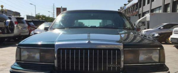 情懷老車之林肯Town Car(城市) 情懷老車之林肯Town Car(城市)