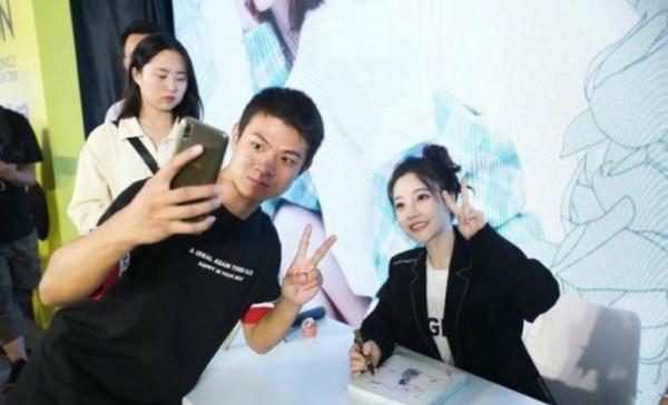 被時代拋棄的“直播一姐”馮提莫，她做錯了什麼？走向涼涼