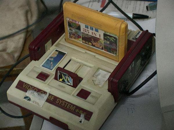 成龍大哥除了管教不好兒子，也就是代言哪個品牌哪個品牌死了