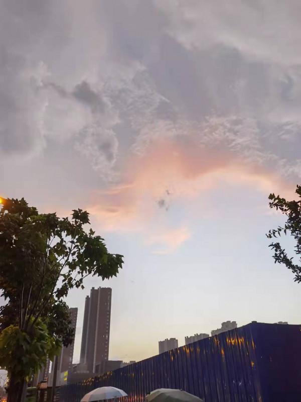 在北京買房：鳳凰城、金地名京、天宮院如何選擇？