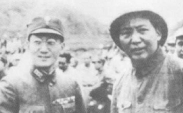 1949年毛主席請張治中來中南海,毛主席:給彭總做助手,委屈了吧 1949年毛主席請張治中來中南海,毛主席:給彭總做助手,委屈了吧