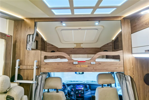 拓銳斯特諾亞方舟系列 海王星1號 豪華沙發彈性空間 開啟舒適新旅程