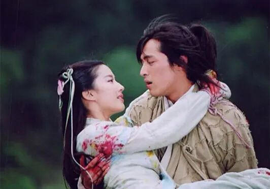 同是演女媧後人，劉亦菲唐嫣驚豔，趙麗穎&OpenCurlyDoubleQuote;雷人&rdquo;，娜扎像盲人