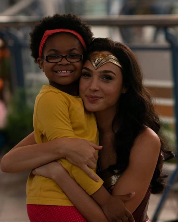 蓋爾加朵曬出《神奇女俠2》幕後照 超美麗