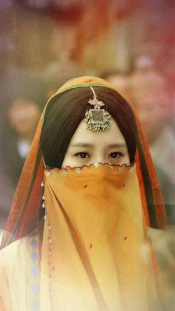 看了劉詩詩的古裝造型 終於知道她為什麼叫詩爺