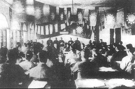 叛徒接到命令刺殺粟裕,四個小姑娘機智套出秘密情報,識破其身份 叛徒接到命令刺殺粟裕,四個小姑娘機智套出秘密情報,識破其身份