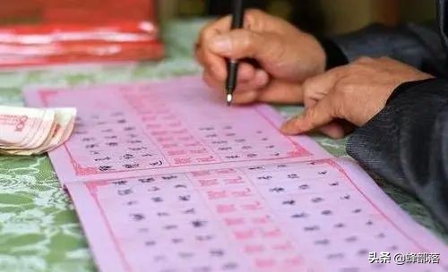 “紅事不請不到,白事不請自來”,老人去世,為何不見年輕人幫忙 “紅事不請不到,白事不請自來”,老人去世,為何不見年輕人幫忙