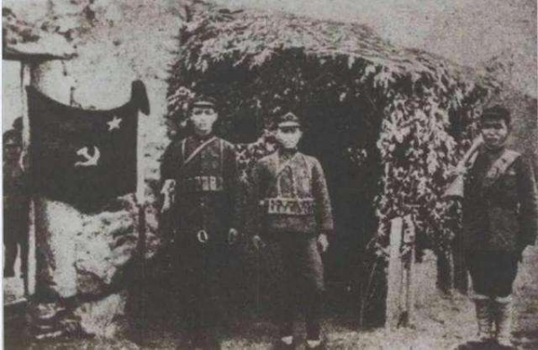 被紅軍活捉的張輝瓚，三位部下成將軍，三名子女解放後功成名就