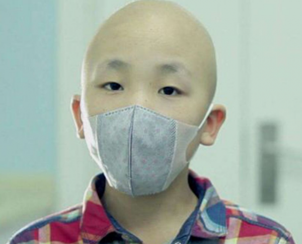 4歲女孩得白血病，父母痛心不已，為什麼得白血病的孩子逐漸增多