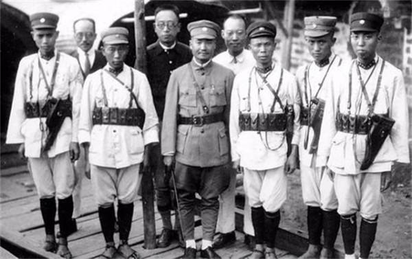 劉文輝通電起義,粉碎蔣介石川西決戰計劃,建國後其待遇如何? 劉文輝通電起義,粉碎蔣介石川西決戰計劃,建國後其待遇如何?