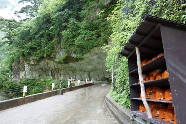 愉快的獨自溫泉｜乘坐小火車前往的秘境溫泉“富山縣名劍溫泉”