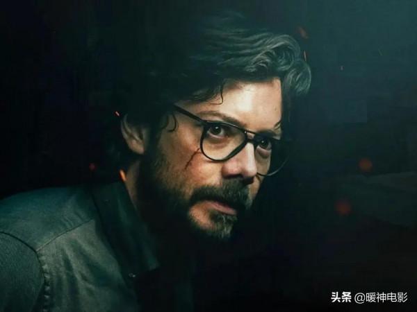 90噸黃金被劫匪偷走,沒想劫匪是佈局高手,合法的使用了這筆財產 90噸黃金被劫匪偷走,沒想劫匪是佈局高手,合法的使用了這筆財產