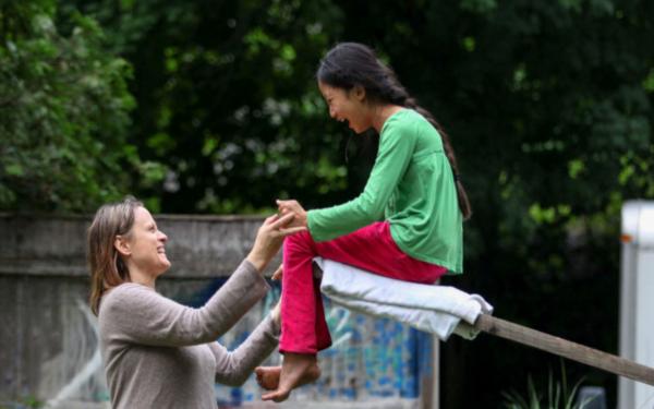 美國18年收養8萬多中國孤兒，其中大都是女孩，這是怎麼回事？