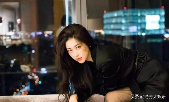 甩頂級富二代，拿下“黑道太子”，朱珠憑什麼這麼牛？