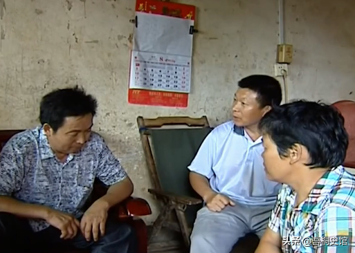 湖南養女高考金榜題名，卻與富豪爸爸相認，貧窮養父忍痛讓其抉擇