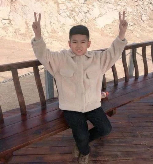 13歲神童645分考入清華,開學清華校長點名表揚,特別之處在哪? 13歲神童645分考入清華,開學清華校長點名表揚,特別之處在哪?