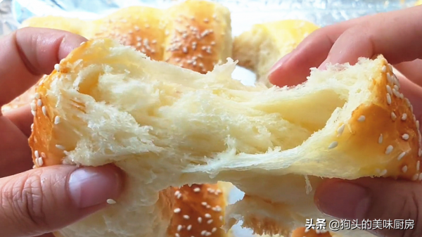 全家都愛吃的麵包,不用揉麵,不用出膜,出爐柔軟又拉絲,太香了 全家都愛吃的麵包,不用揉麵,不用出膜,出爐柔軟又拉絲,太香了