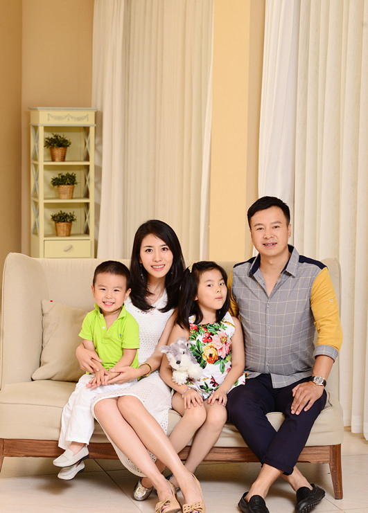 著名演員褚栓忠:娶城裡小妻子,不買婚房卻給農民父母買房 著名演員褚栓忠:娶城裡小妻子,不買婚房卻給農民父母買房