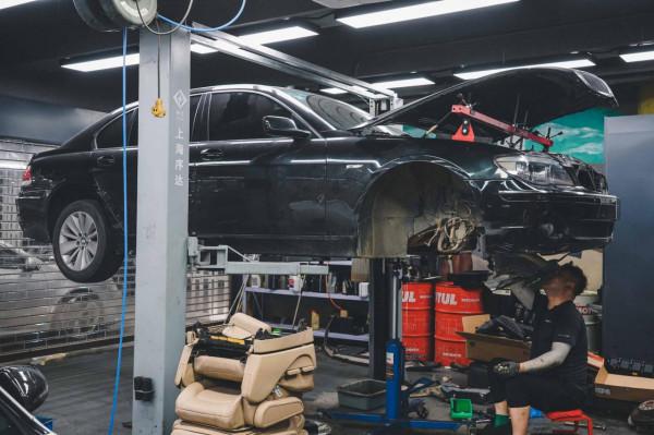 「兼修內外」整備一臺08年的寶馬730LI,重覽那年登陸的絕塵風華 「兼修內外」整備一臺08年的寶馬730LI,重覽那年登陸的絕塵風華