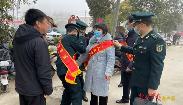 硬核&OpenCurlyDoubleQuote;年貨&rdquo;來了！敲鑼又打鼓，立功喜報送上門