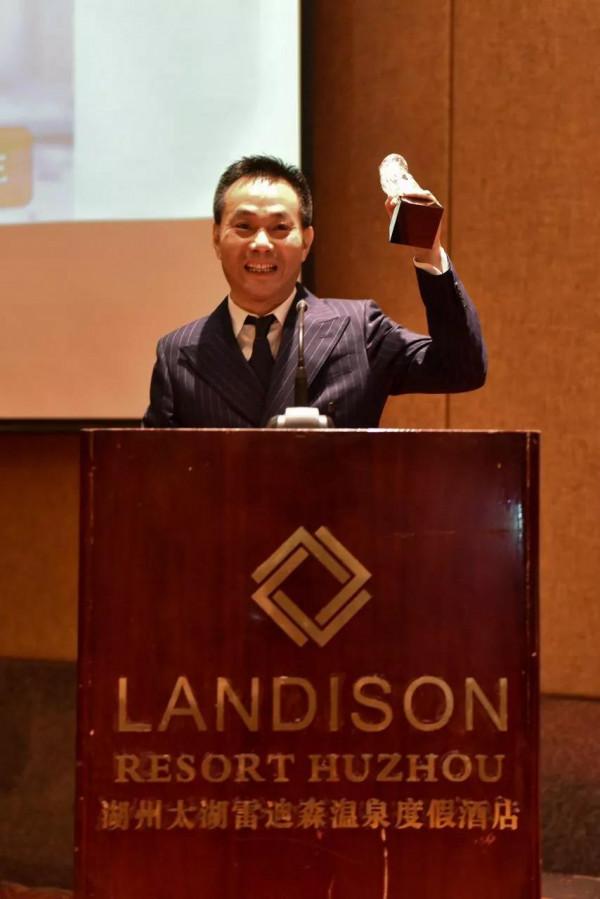 為何被稱之為雷劇的《新活佛濟公》,當年卻能火遍大江南北? 為何被稱之為雷劇的《新活佛濟公》,當年卻能火遍大江南北?